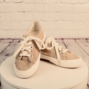 Lauren Ralph Lauren Kid Suede Jolie Sneakers Shoe Size 5B